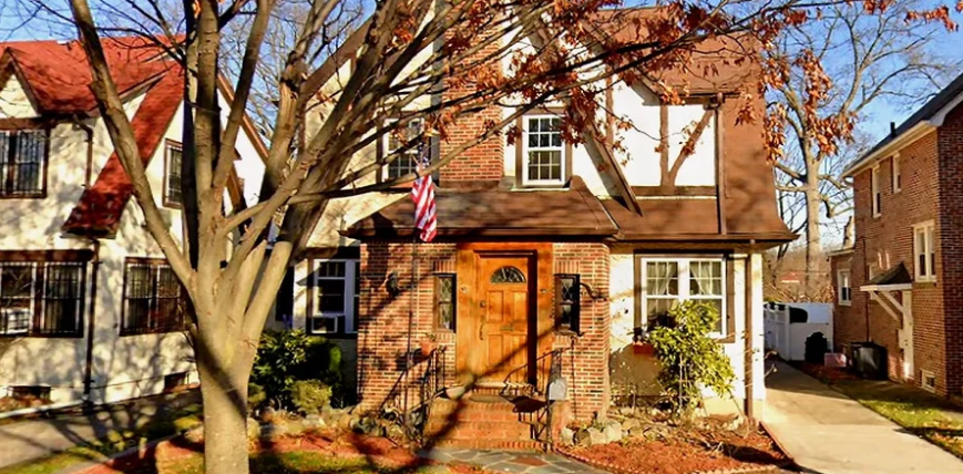 У Нью-Йорку продають будинок, де народився Дональд Трамп за $2,3 млн